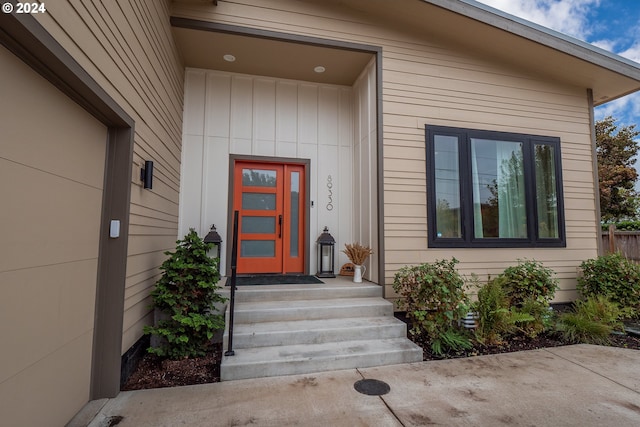 view of property entrance