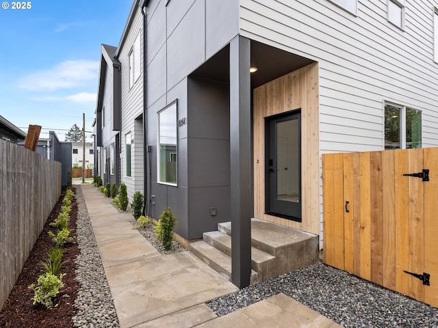 7195 SE Crystal Springs Blvd Unit 7, Portland, OR 97206 - view of exterior entry