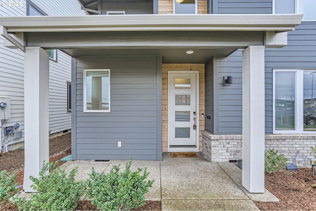 doorway to property featuring crawl space