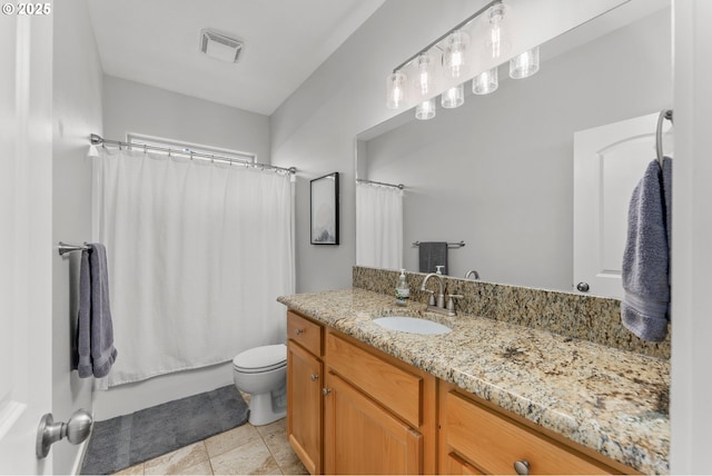 521 Wildcat Canyon Rd, Sutherlin, OR 97479 - bathroom with vanity, toilet, and shower / tub combo