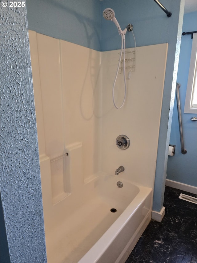 1625 Jackson St, Albany, OR 97322 - full bath with  shower combination and baseboards