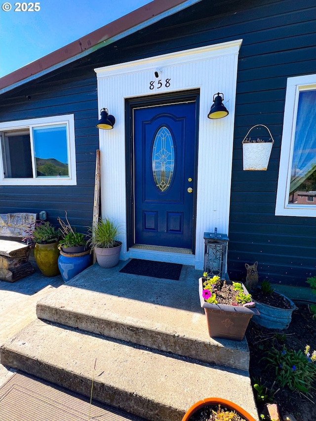 858 E Main St, John Day, OR 97845 - view of doorway to property