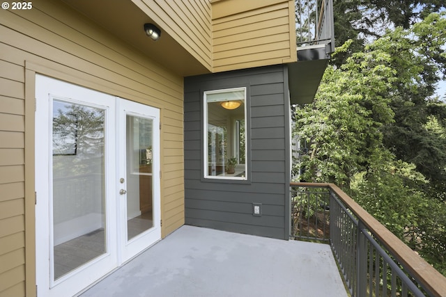175 SW 85th Ave, Portland, OR 97225 - balcony with french doors