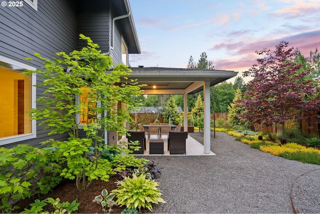 927 SW Maplecrest Ct, Portland, OR 97219 - view of patio with an outdoor hangout area