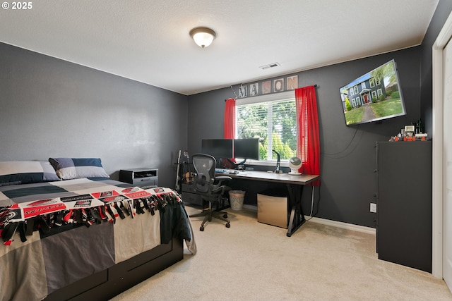 8775 SW Comanche Way, Tualatin, OR 97062 - carpeted bedroom featuring an office area