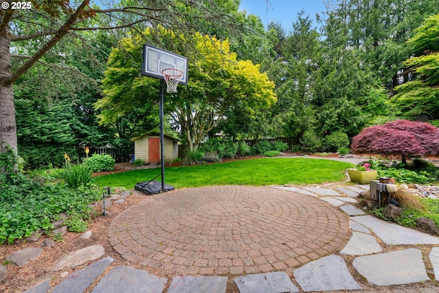 9004 SW 36th Ave, Portland, OR 97219 - view of patio / terrace
