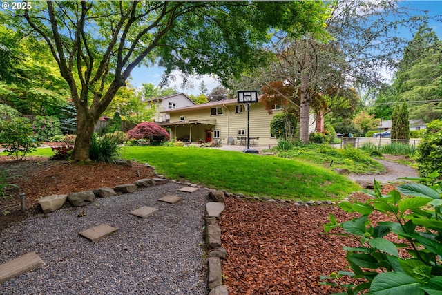 9004 SW 36th Ave, Portland, OR 97219 - view of yard