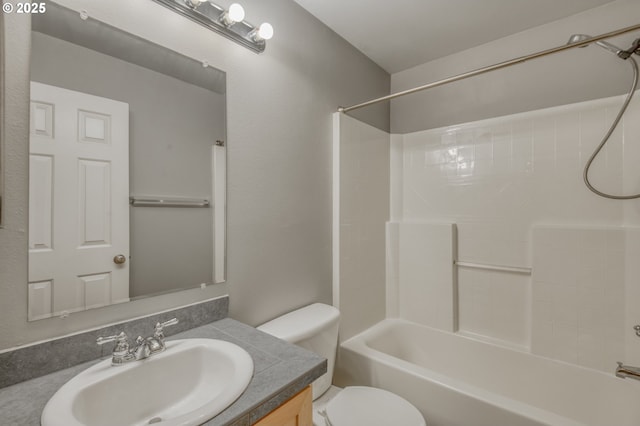 8800 SW 147th Ter Unit 103, Beaverton, OR 97007 - full bathroom with vanity and bathing tub / shower combination