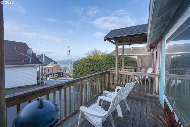 deck with grilling area