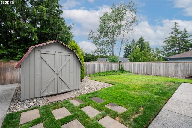 817 NW 141st St, Vancouver, WA 98685 - fenced backyard featuring a shed