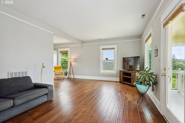 1006 4th Ave, Mosier, OR 97040 - living room featuring plenty of natural light, hardwood / wood-style floors, and baseboards