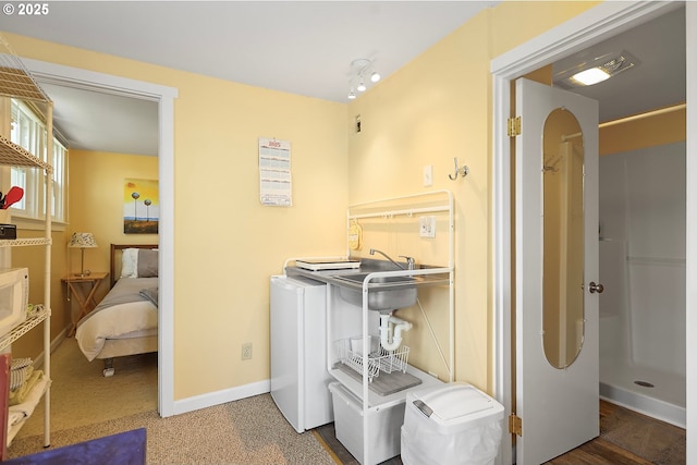 1006 4th Ave, Mosier, OR 97040 - laundry area featuring baseboards