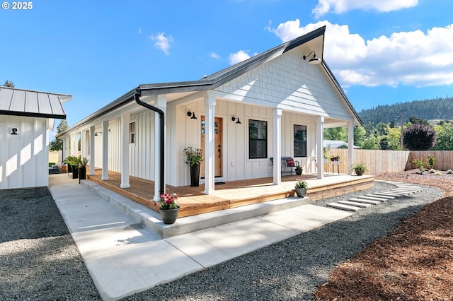 view of front of house with covered porch