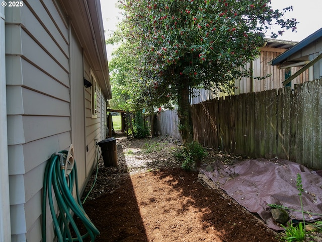 154 N 5th St, Saint Helens, OR 97051 - view of yard