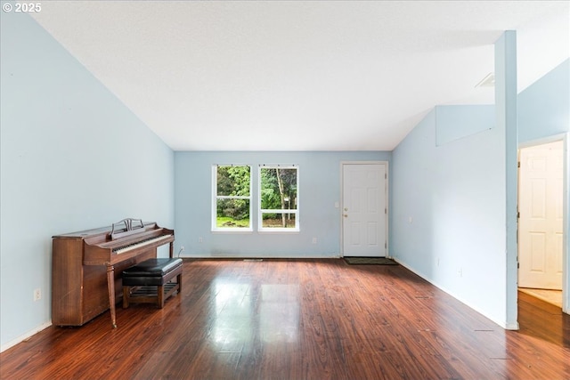 10406 NE 88th St, Vancouver, WA 98662 - living room with wood finished floors and vaulted ceiling