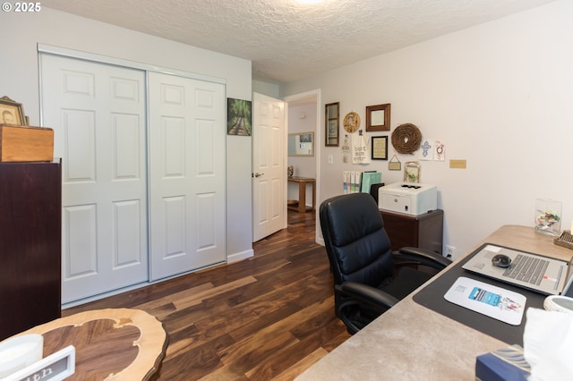 2416 SW 23rd Cir, Troutdale, OR 97060 - office space featuring dark wood-type flooring and a textured ceiling