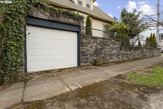 4903 SE Haig St, Portland, OR 97206 - view of garage