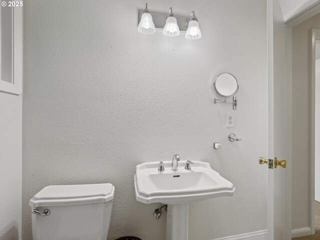 1675 NW 1st St, Gresham, OR 97030 - half bathroom featuring toilet