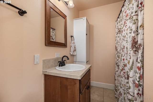 11005 SW 35th Ave, Portland, OR 97219 - full bathroom with vanity, tile patterned floors, and a shower with curtain