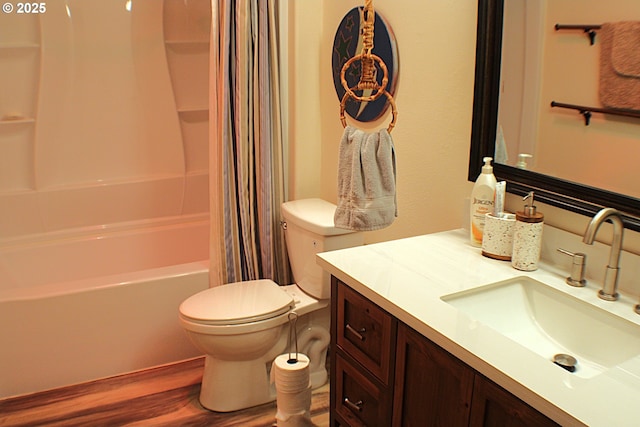 1056 NE Orchard Dr, Myrtle Creek, OR 97457 - bathroom with vanity, wood finished floors, and shower / tub combo