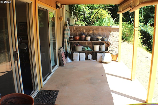 1056 NE Orchard Dr, Myrtle Creek, OR 97457 - view of patio