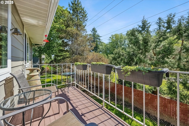 562 SW Eastman Pkwy, Gresham, OR 97080 - view of balcony