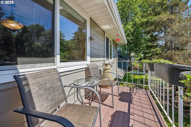 562 SW Eastman Pkwy, Gresham, OR 97080 - view of deck