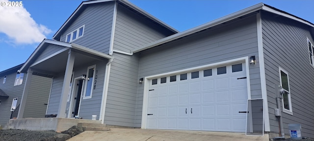 1028 Forest Heights St, Sutherlin, OR 97479 - view of front of property featuring driveway