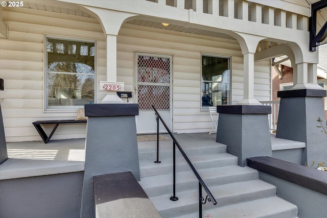 entrance to property with covered porch