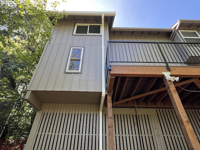 view of property exterior