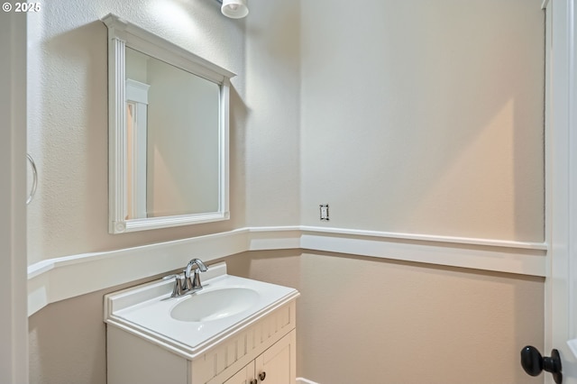 1080 Sage St, Silverton, OR 97381 - bathroom featuring vanity