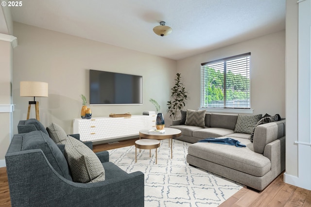 1080 Sage St, Silverton, OR 97381 - living area with wood finished floors