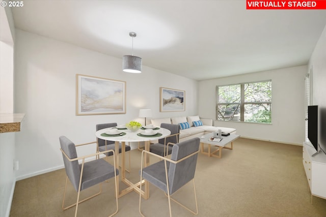 1500 SW Park Ave, Portland, OR 97201 - dining area with carpet flooring and baseboards