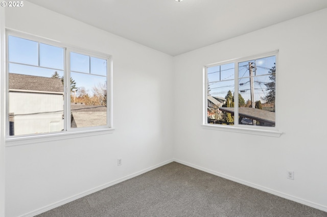 view of carpeted spare room