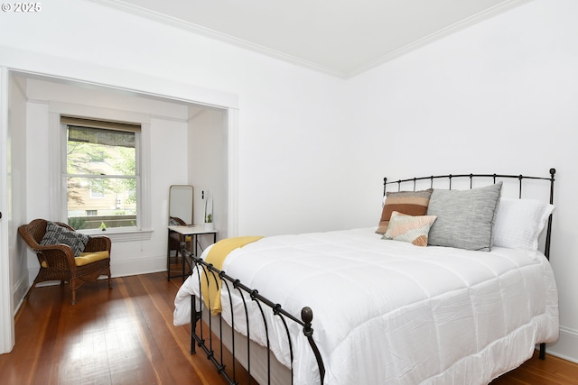1330 SE 14th Ave SE, Portland, OR 97214 - bedroom featuring wood finished floors, baseboards, and crown molding