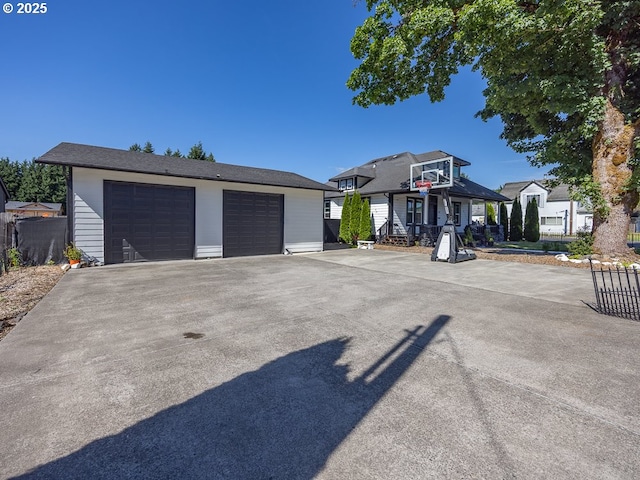 410 E Yacolt Rd, Yacolt, WA 98675 - view of front facade featuring an outbuilding and a garage