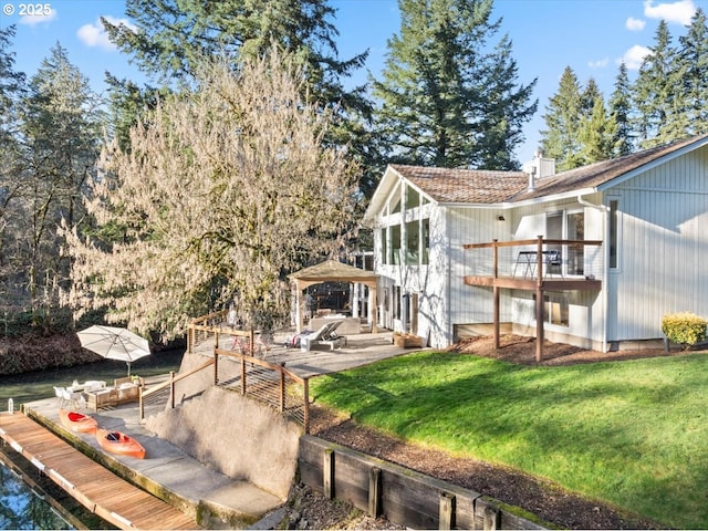 view of yard with a patio