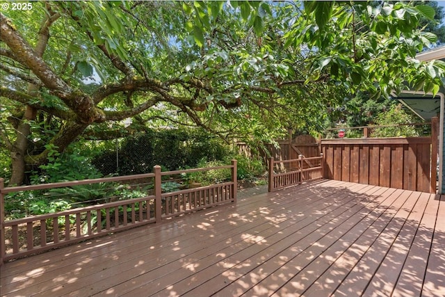 7406 N Fiske Ave, Portland, OR 97203 - view of wooden terrace