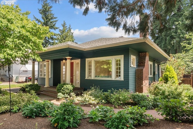 7406 N Fiske Ave, Portland, OR 97203 - view of front of house featuring a porch