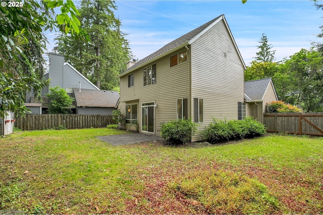 4698 Black Forest Ct, Lake Oswego, OR 97035 - back of property with a patio area