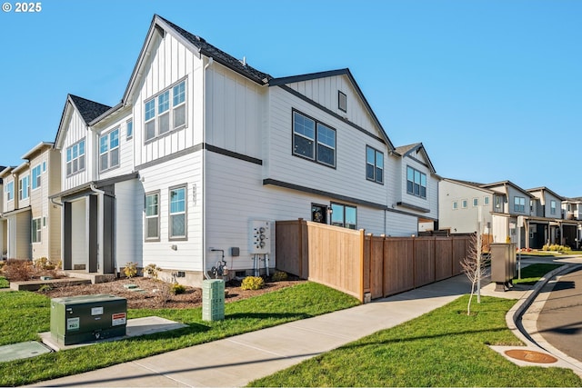 exterior space featuring a front lawn