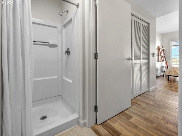 bathroom featuring walk in shower