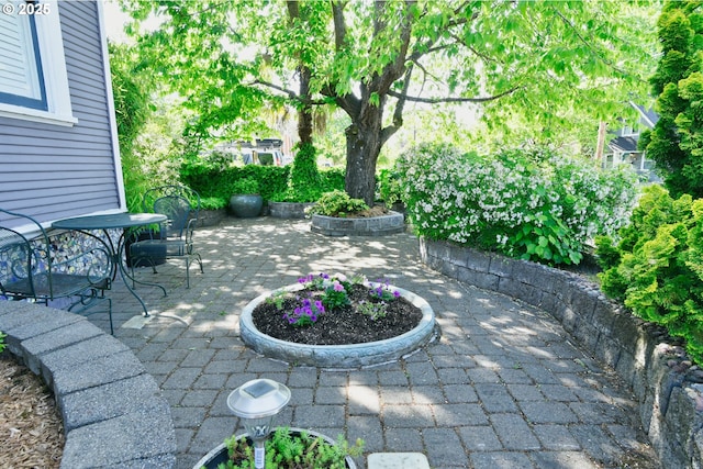 4820 SE Haig St, Portland, OR 97206 - view of patio / terrace