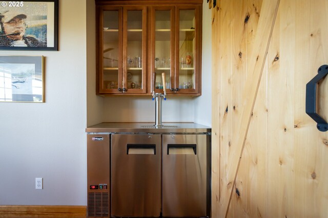 6065 Cherry Heights Rd, The Dalles, OR 97058 - detailed view of a dry bar