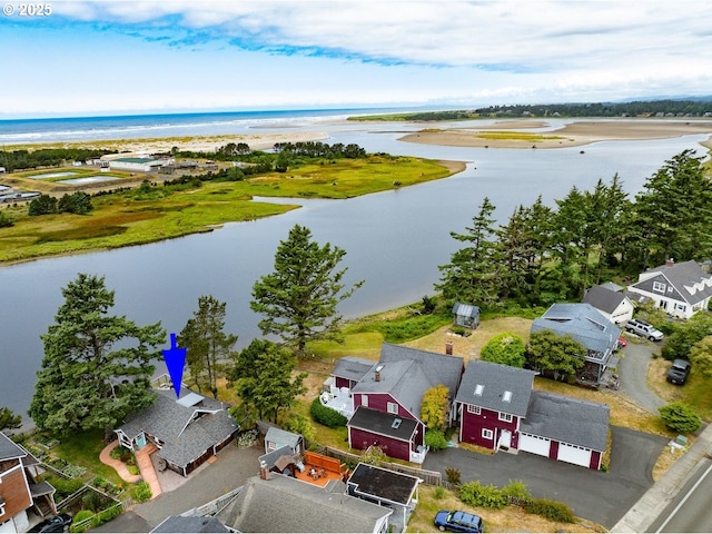 604 15th Ave, Seaside, OR 97138 - aerial perspective of suburban area with a nearby body of water