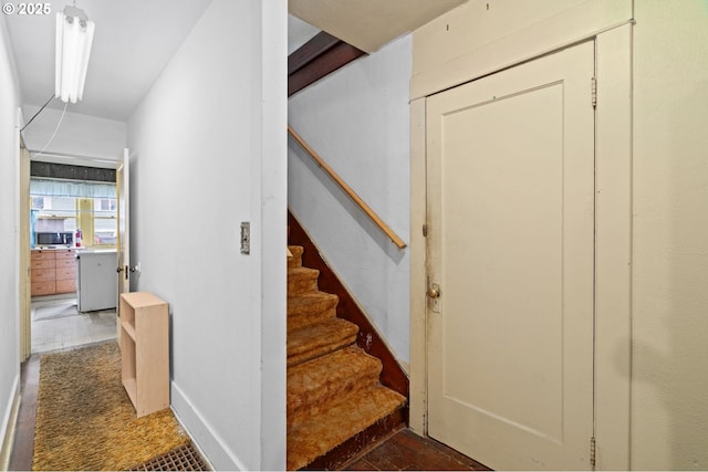 721 Columbia Blvd, Saint Helens, OR 97051 - view of stairs