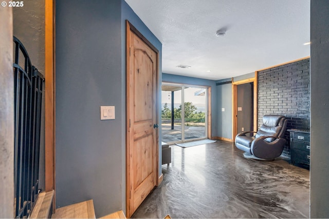 20700 SW Cherry Hill Rd, Sheridan, OR 97378 - living area featuring baseboards