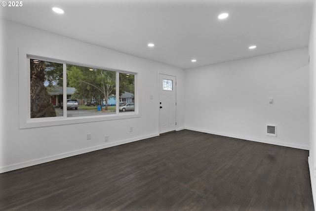 1489 Mckinley Ct, Eugene, OR 97402 - foyer entrance featuring dark wood-style flooring and recessed lighting