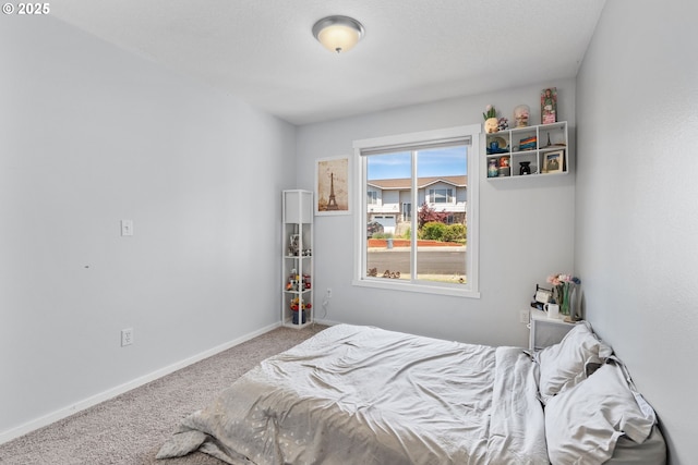 611 Summit Ridge Dr, The Dalles, OR 97058 - carpeted bedroom featuring baseboards