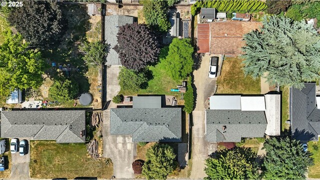 3216 Oakcrest Dr, Forest Grove, OR 97116 - aerial view of property and surrounding area featuring nearby suburban area